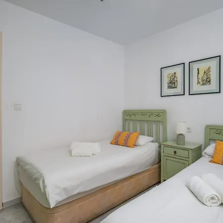 View By Lica Homes شقة *